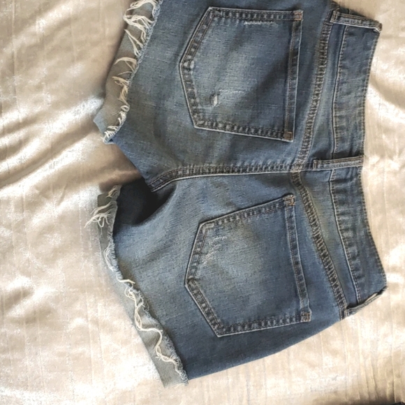 Shorts - Picture 2 of 2